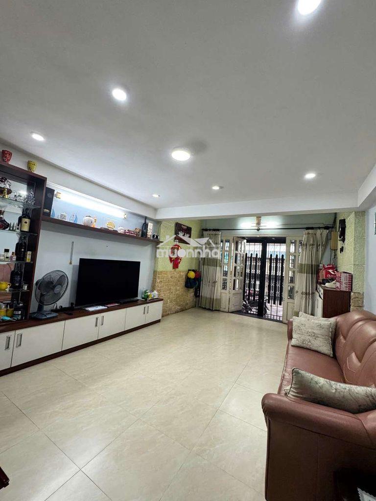 Cho thuê nhà nc gần chợ tân hương - 13trieu - 3pn - hẻm 8m - 4