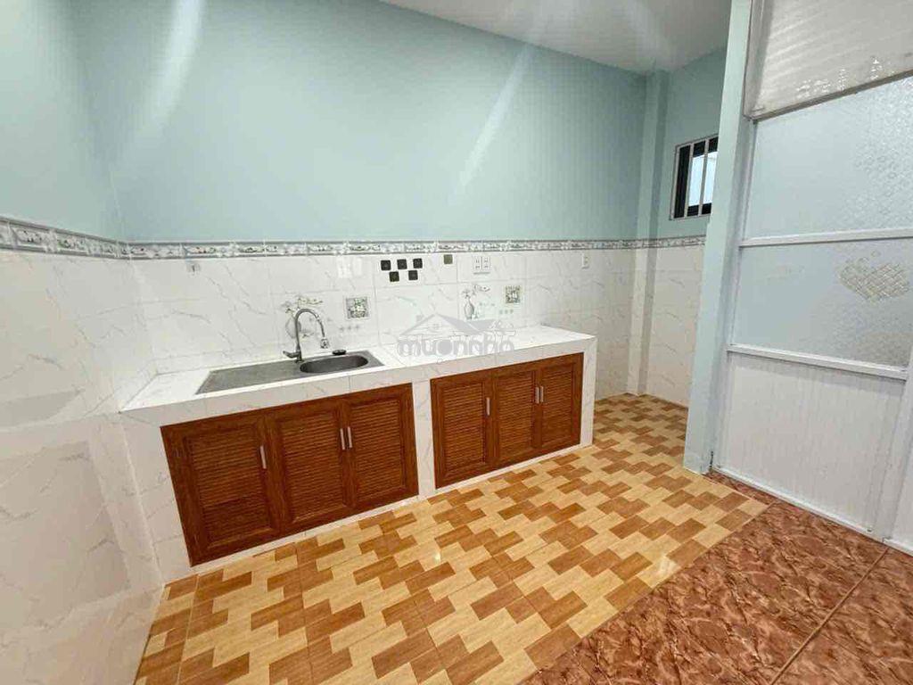 Cho thuê nguyên tầng 1 - 70m2 - hẻm đường dương đình hội - 4