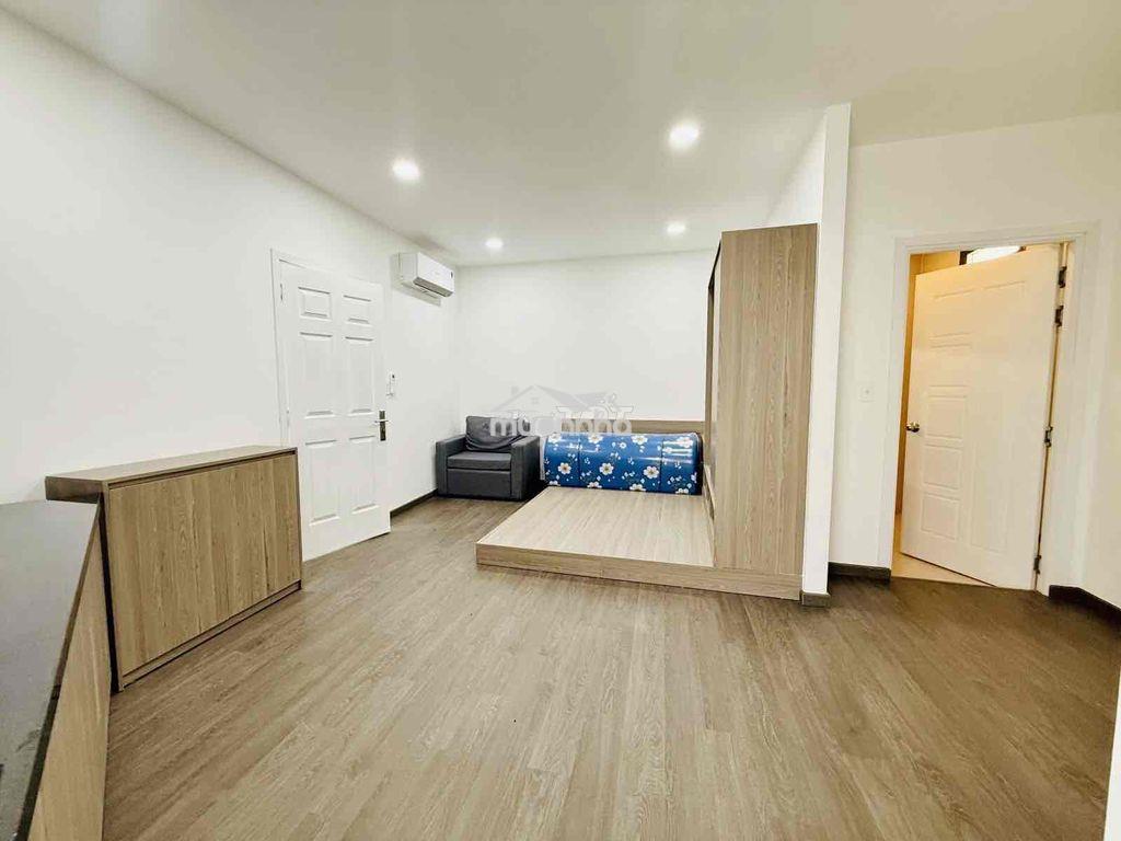 Tiện làm chdv - hẻm 7m cạnh mt cmt8 quận 10 81m2 5 tầng - 19 tỷ - 4