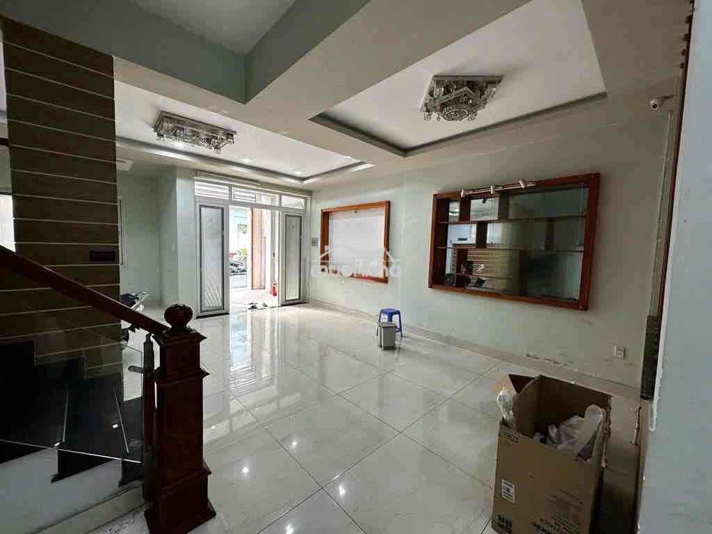 Bán gấp nhà để đi xuất cảnh, ngang 6,7m, 4 tầng, giá tốt - 3