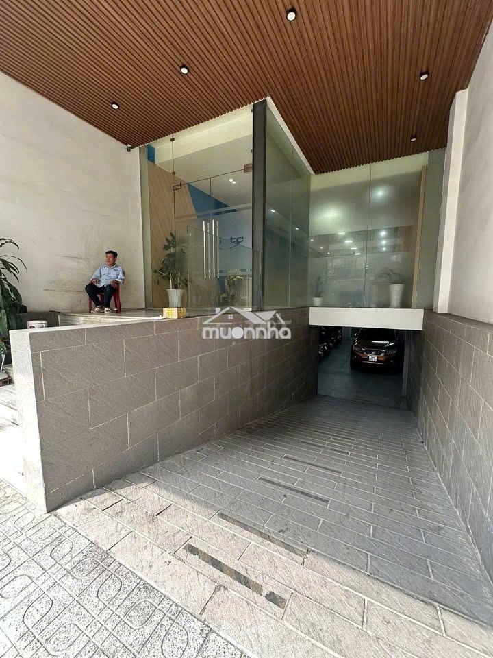 121 triệu - cho thuê tòa nhà trục đường 3/2 phường 12, quận 10