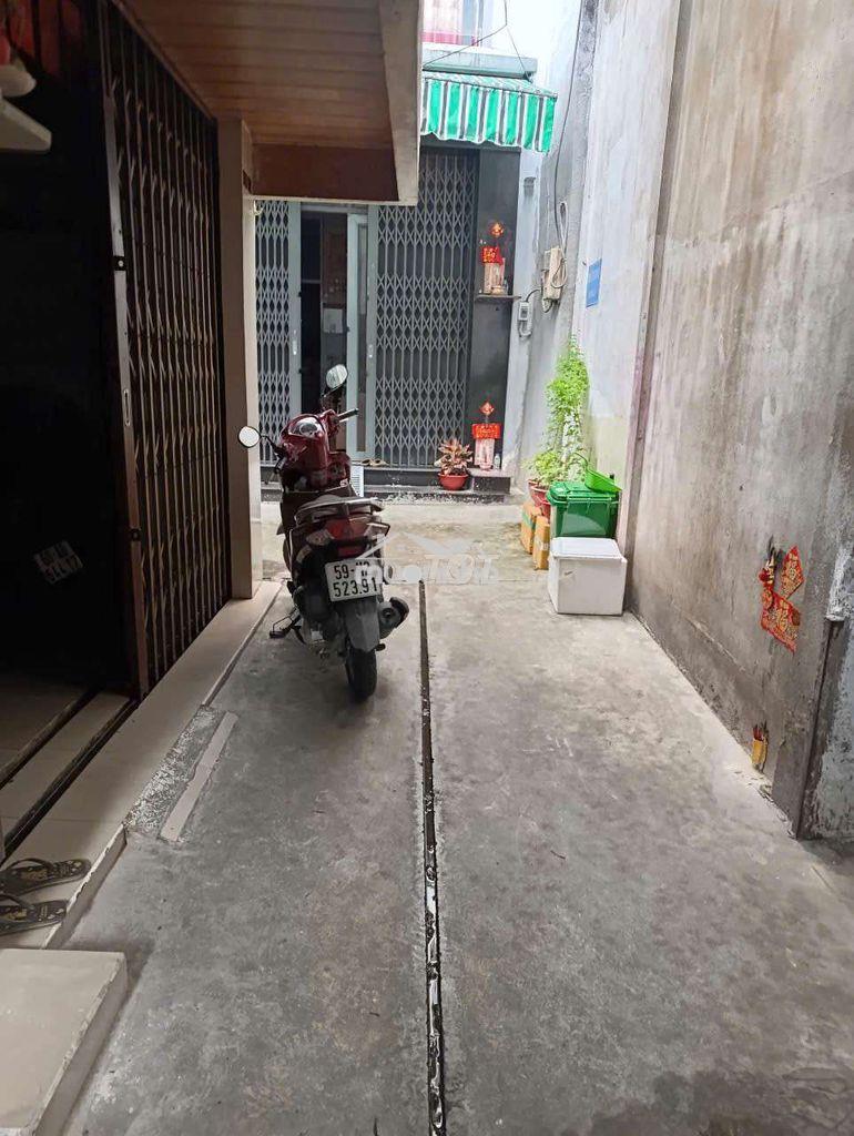 Nhà sạch sẻ 2 lầu 2 phòng ngủ - 4