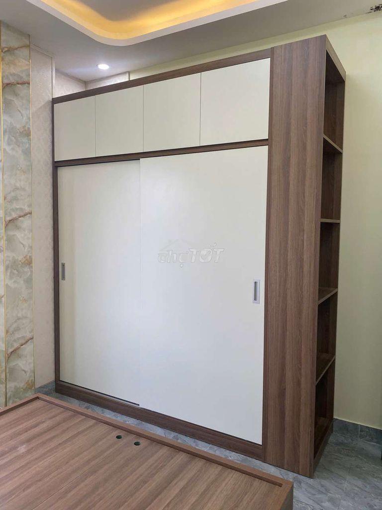 Nhà lô góc  2 tầng mái đúc, số 1014/51 tôn đản - 3