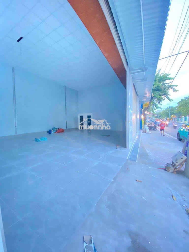Nhà mặt tiền trần hưng đạo giá 25 triệu  - 3