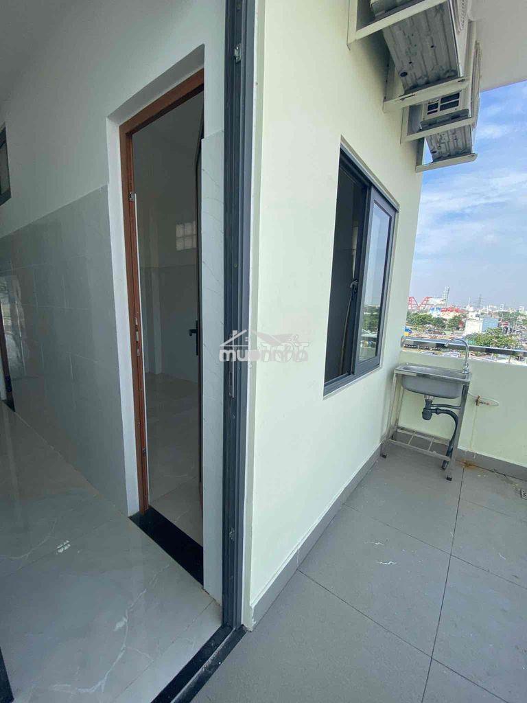 Ban công, pn tách bếp có máy lạnh, thang máy gần gigamall, đh luật cs2 - 2