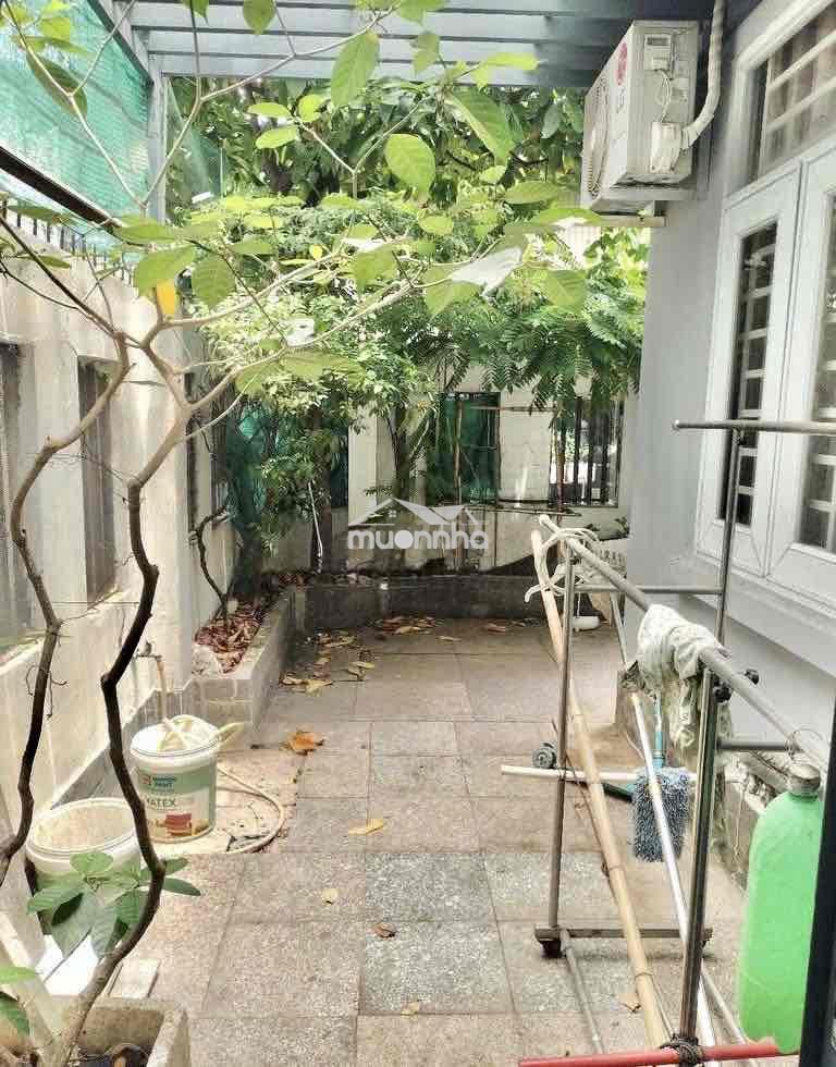 Nhà biệt thự 1 trệt 1 lầu 4pn 8x15m hẻm 1041 trần xuân soạn q.7