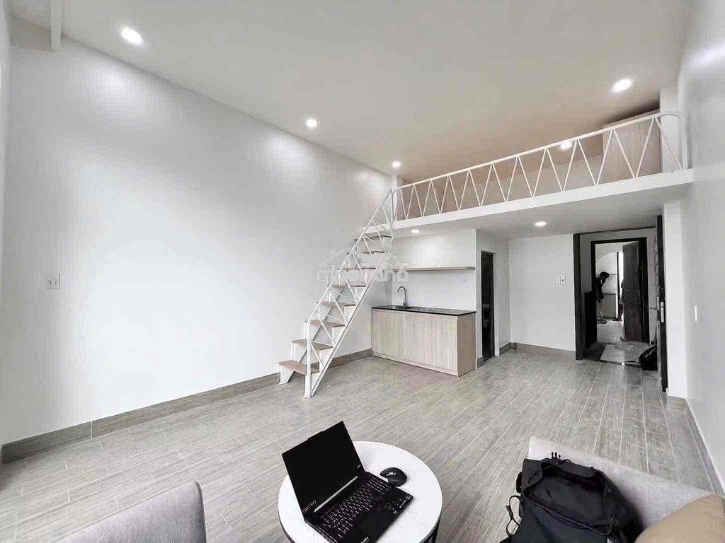 Cho thuê căn hộ dịch vụ ban công rộng 35m2 gần đại học hutech - uef - Ảnh 3