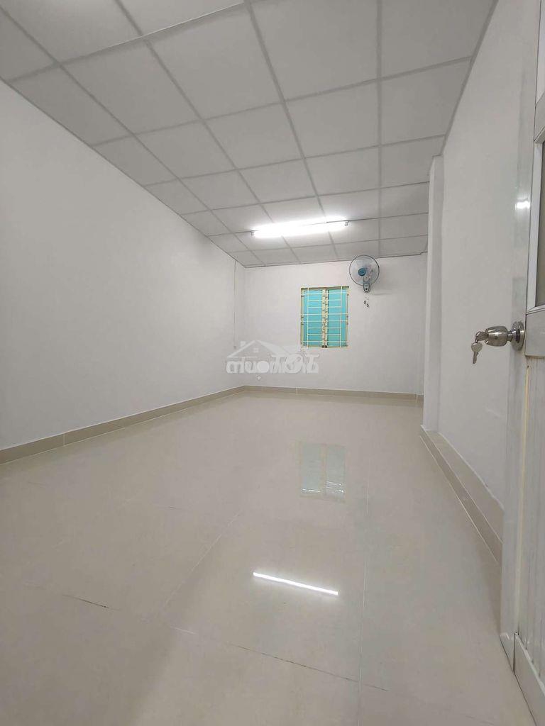 4 phòng 3,5 x 26m hẻm âu cơ