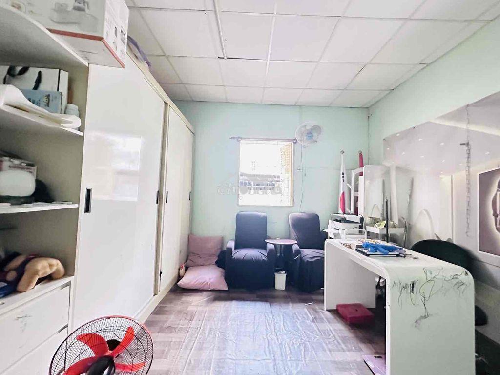 Giá tốt - căn góc trần bình trọng quận 5 49m2 ngang 4m 2 tầng - 6.8 ty - 2