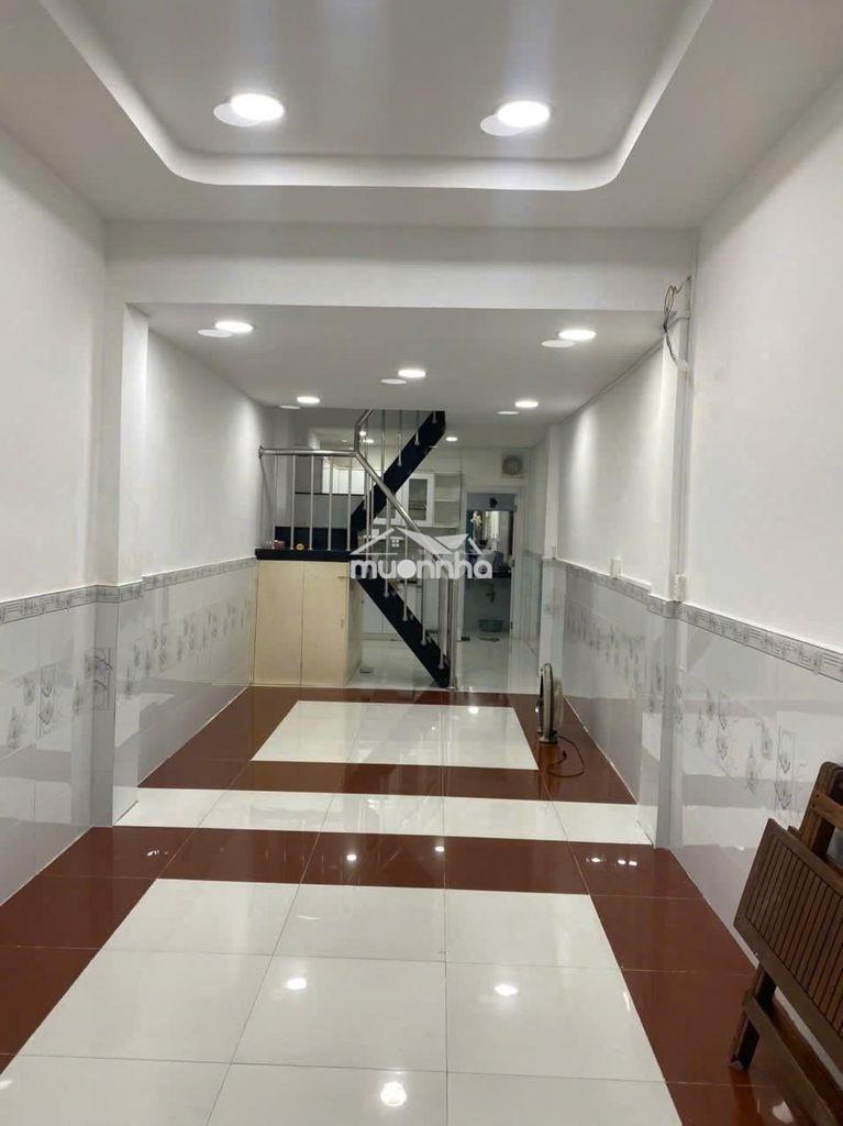 Bạn tìm nhà thuê gần quận 1 - có nội thất -  căn hẻm bến vân đồn 15tr - 3