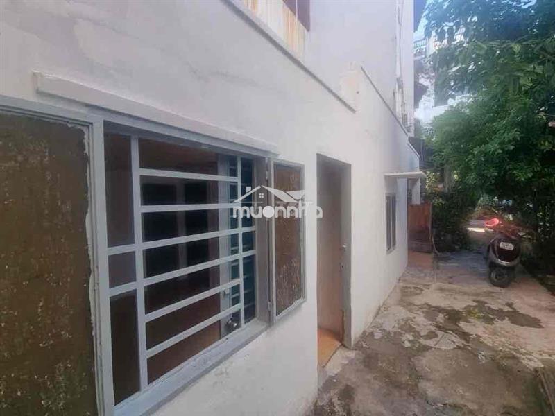 Nhà nát 2 tầng 54m2 chỉ 4,7 🧄 tl-hẻm 482 lê quang định quận bình thạnh