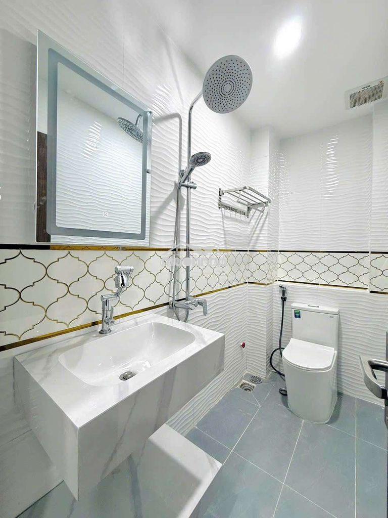 8 phòng dịch vụ cao cấp thu nhập hơn 50tr/th.tại q6 - 2