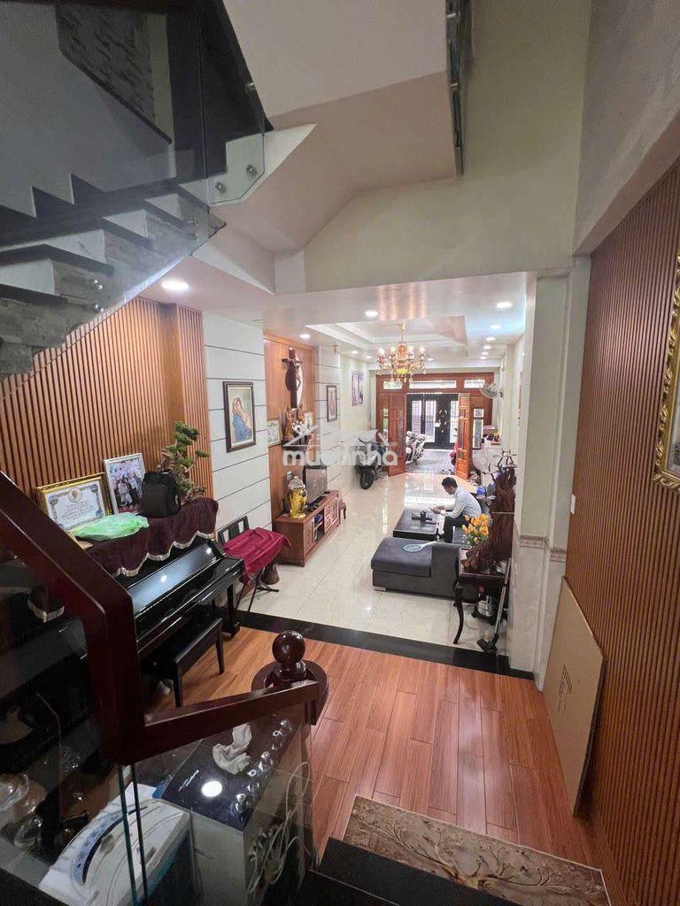 Cho thuê nhà 1/ trường chinh 1 trệt 4 lầu, dt 4×26 có 6pn,6wc. hẻm 8m - 2