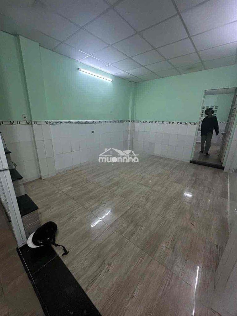 Cho thuê nhà nguyên căn.(dt:3,5x12,5m 2pn2wc) vĩnh viễn p4 q10 - 4