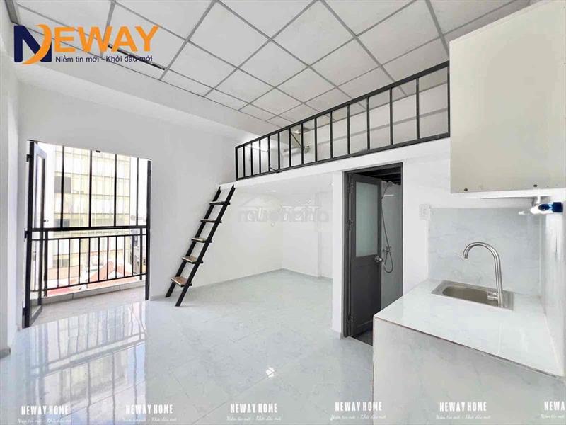 Khai trương nhà mới xây có thang máy, thang thoát hiểm gần đh khtn, q1