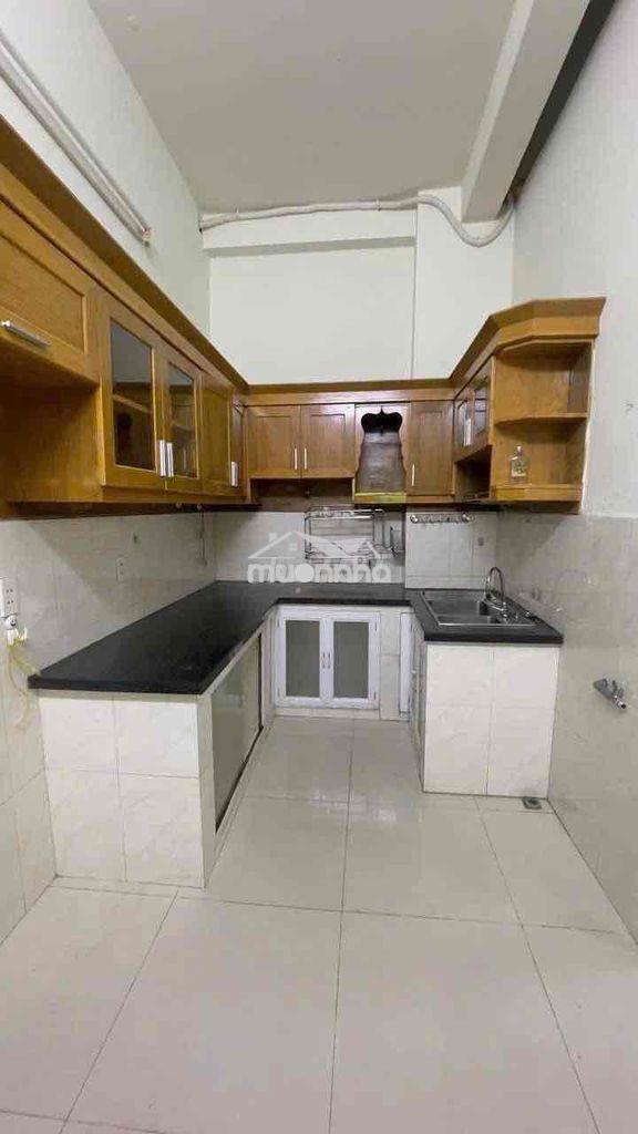 Nhà 1 trệt 1 lầu sân thượng 3pn 3wc 4x15m hẻm xe hơi lý phục man - 3