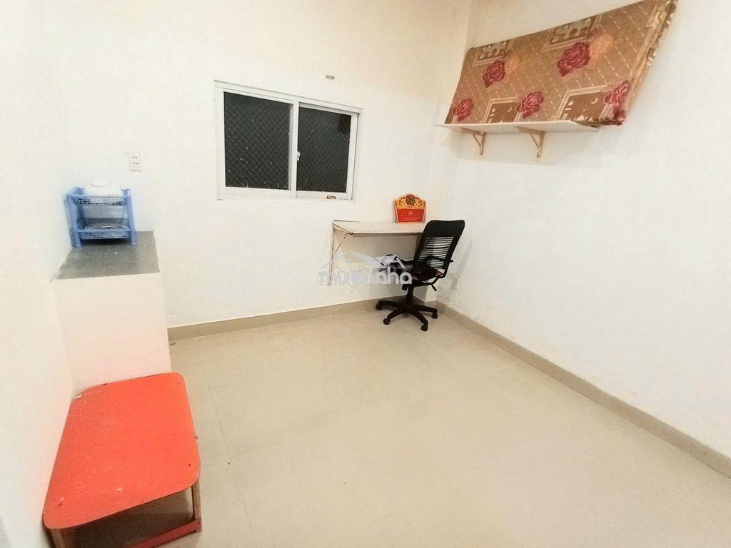 Phòng trọ 14m2  gần aeon tân phú giá 1tr8 ( phòng trống ) - 4
