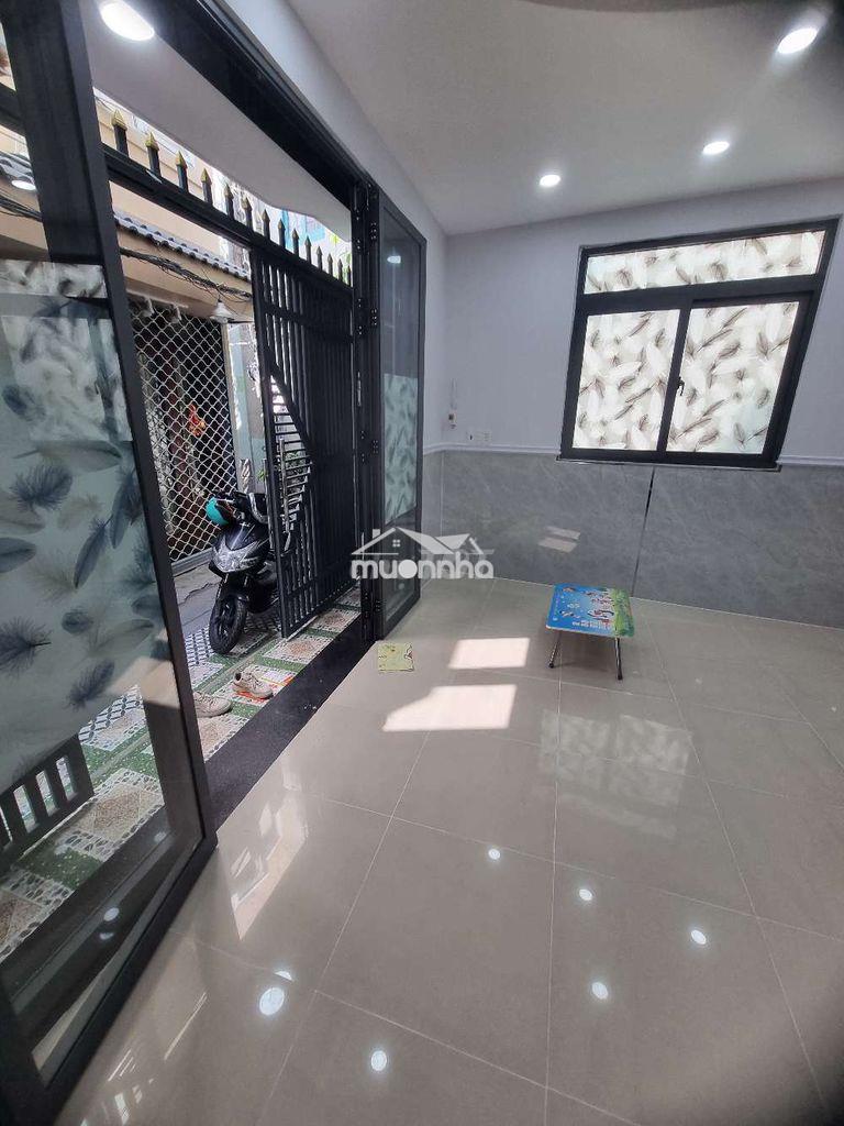 Chỉ 4 ty6 . nhà sổ riêng 5 x 9m 2 tầng . đường nguyễn thị xếu .q7  - 2
