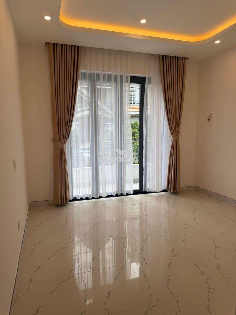 Tòa nhà văn phòng mt hoàng quốc việt - chấp nhận khách nước ngoài - 3