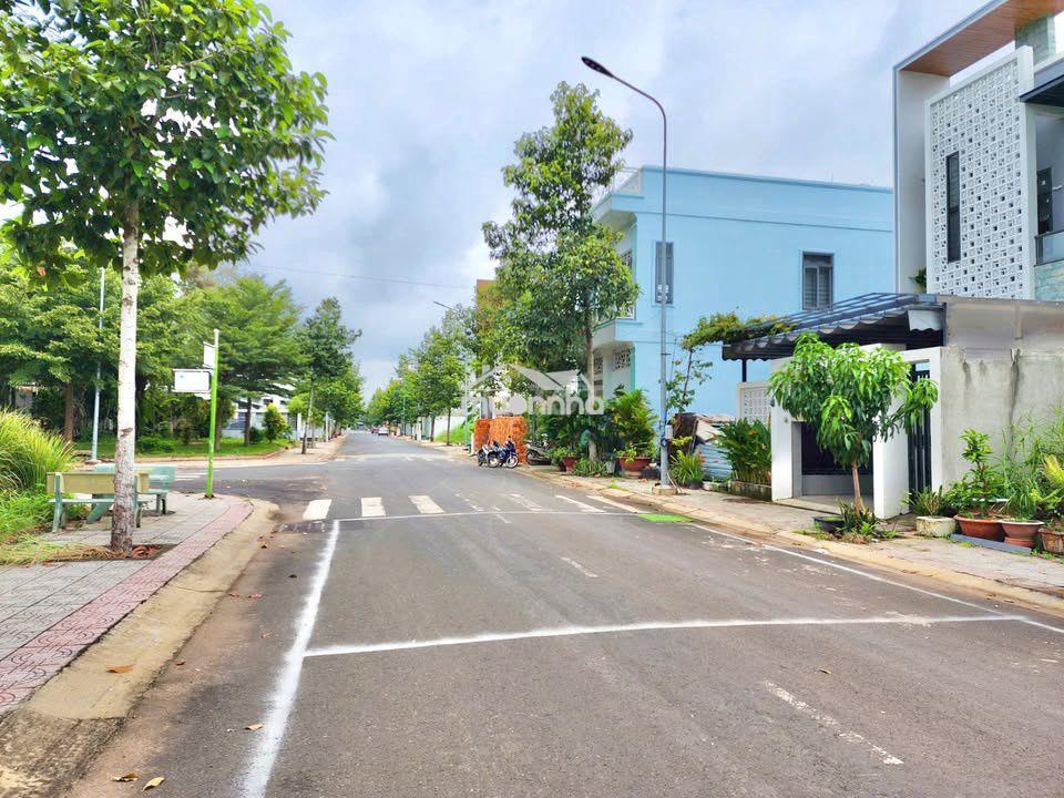 Chủ ngộp bank cần bán lô đất thổ cư xã tân thông hôi, củ chi. giá 1tỷ1 - 2