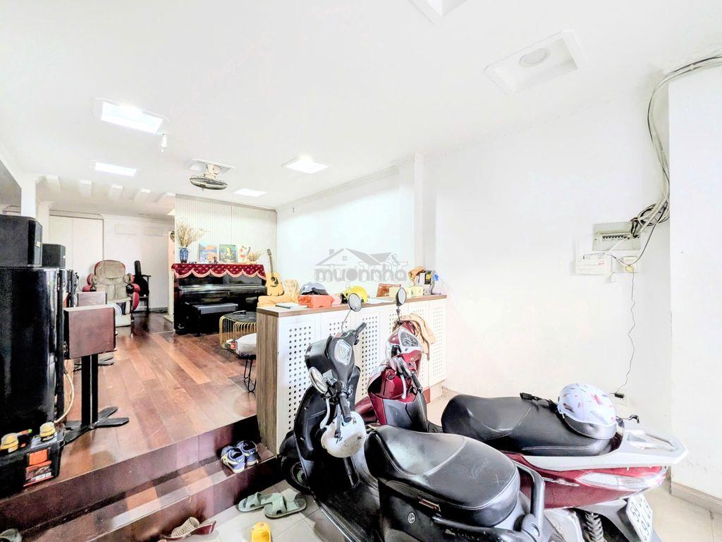 Nhà 5 tầng quận 1 – có dòng tiền cho thuê 880$/tháng – chỉ 12,6 tỷ - 4