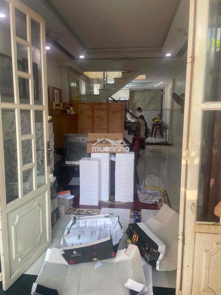 Nhà đẹp chính chủ đang cho thuê nay cần bán dt 4 x 16 đúc lầu hem 8m - 2