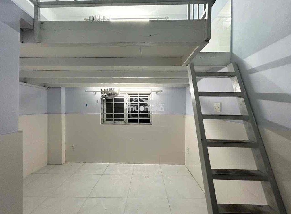 Cho thuê phòng trọ gác lửng/studio gần ufm, kcx tân thuận chỉ từ 3 🍠 4 - 2