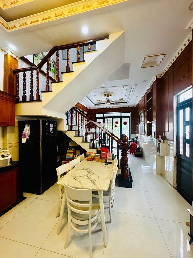 Chủ gấp bán giảm gần 500tr, nhà hxh 1 trệt 2 lầu, tân hạnh đồng nai