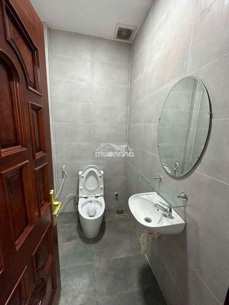 Cho thuê nhà 1/lê văn quới - 3 tầng - 14trieu - 4pn - có nội thất - 4