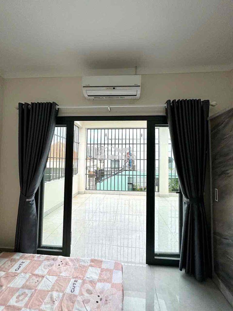 Chính chủ cho thuê căn hộ ban công lớn ngay có thang máy tiện qua q1 - 3