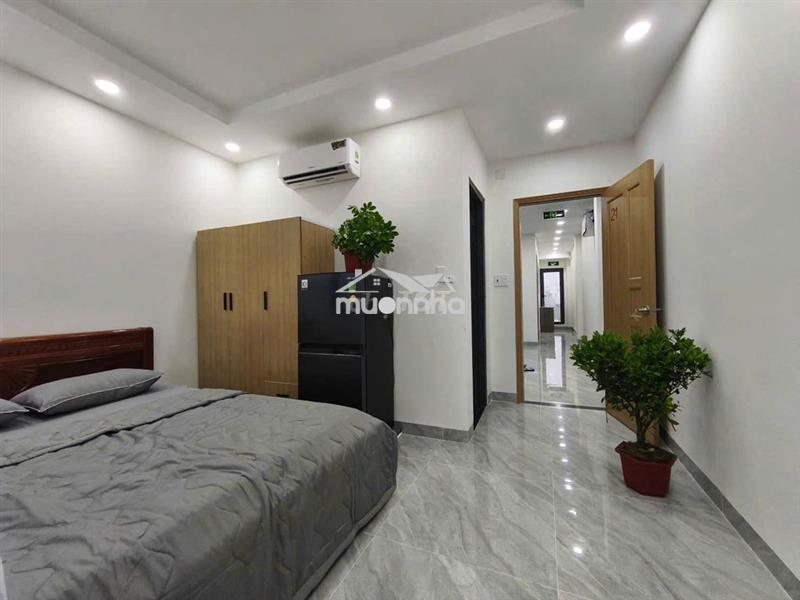 Chính chủ cho thuê ban công tách bếp thang máy, full nội thất chuẩn ks