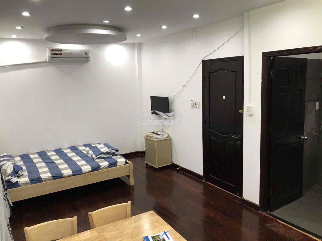 Cho thuê chdv- có ban công- đường lê trung nghĩa- 25m2- gần sân bay t3 - 4