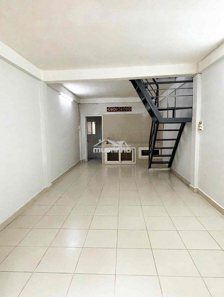 Nhà nguyên căn 1 trệt 2 lầu 3, 4 phòng ngủ ngay bà hom - 2