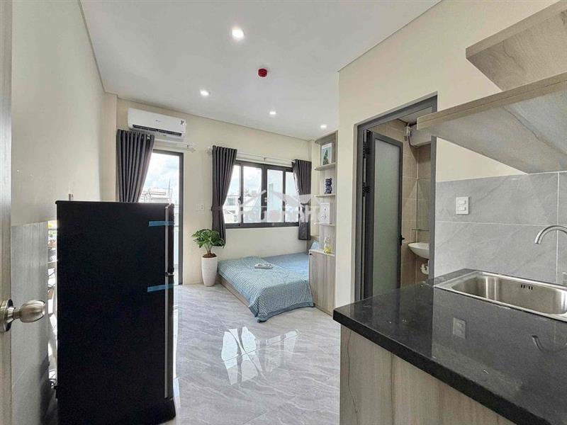 Căn hộ mới ban công máy giặt riêng - nguyễn tư giãn