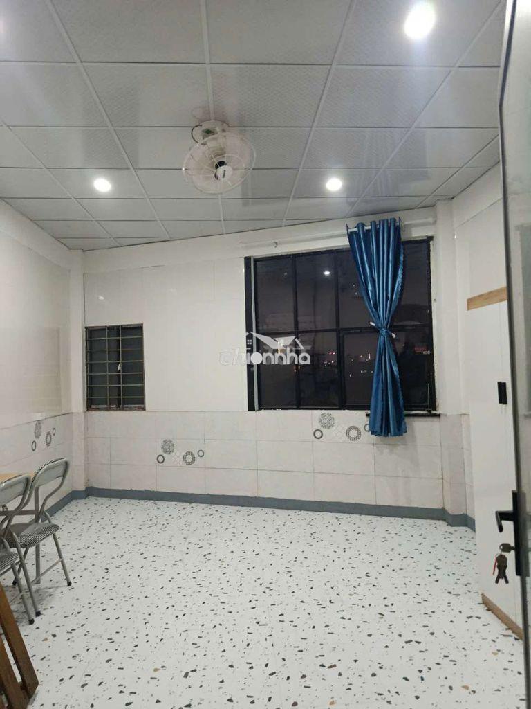 Phòng mới ,sát q1,nt cao cấp thang máy,giá rẻ  - Ảnh 3