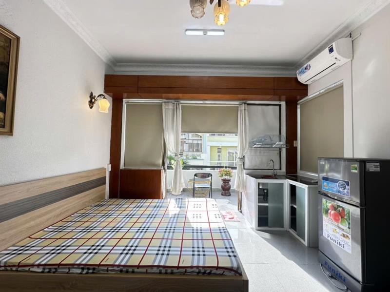 Cho thuê phòng trọ ban công lớn full nội thất đường hồ văn huê gần ufm,huflit,hsu,iuh hcmute - 3