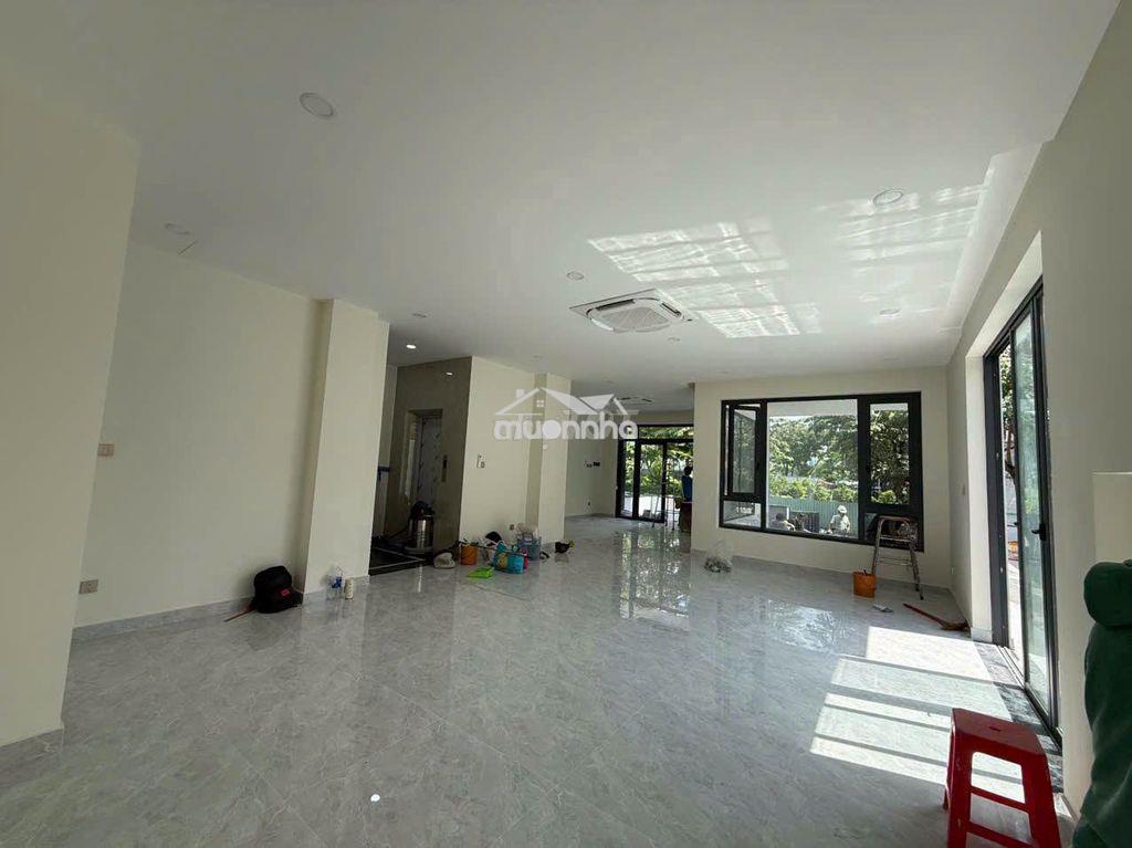 Villa hiện đại thiết kế văn phòng sàn trống khu mystery- đảo kim cương - Ảnh 2