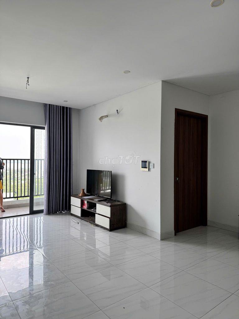Cho thuê căn góc 3pn nhà trống có rèm giá 12 triệu/tháng