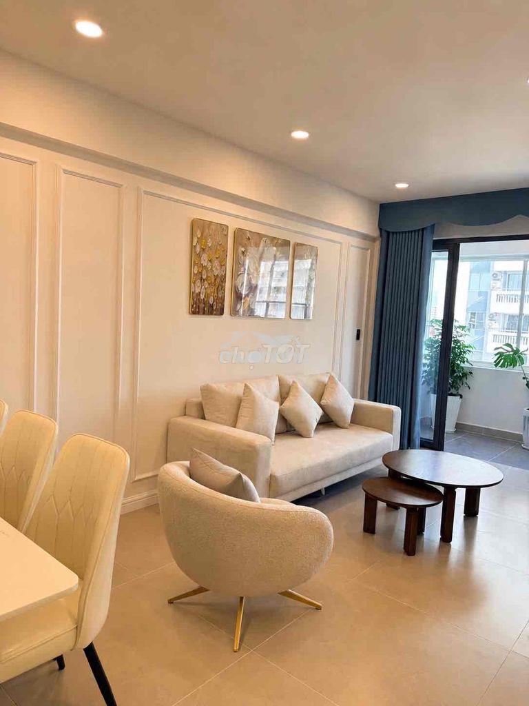 Bán căn hộ mỹ khánh, phú mỹ hưng, quận 7 view hồ bơi nội thất cao cấp