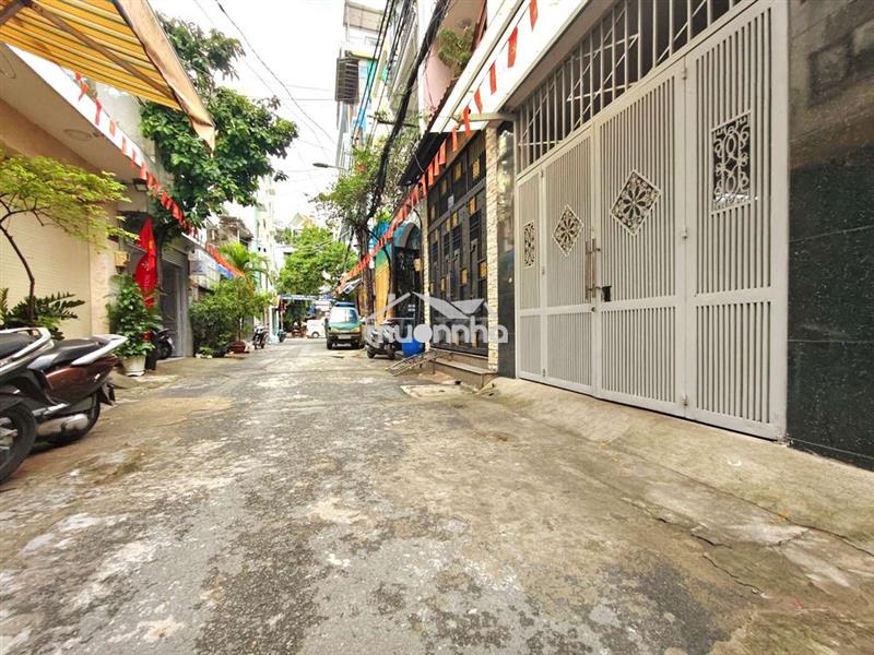 Hẻm xe hơi kinh doanh