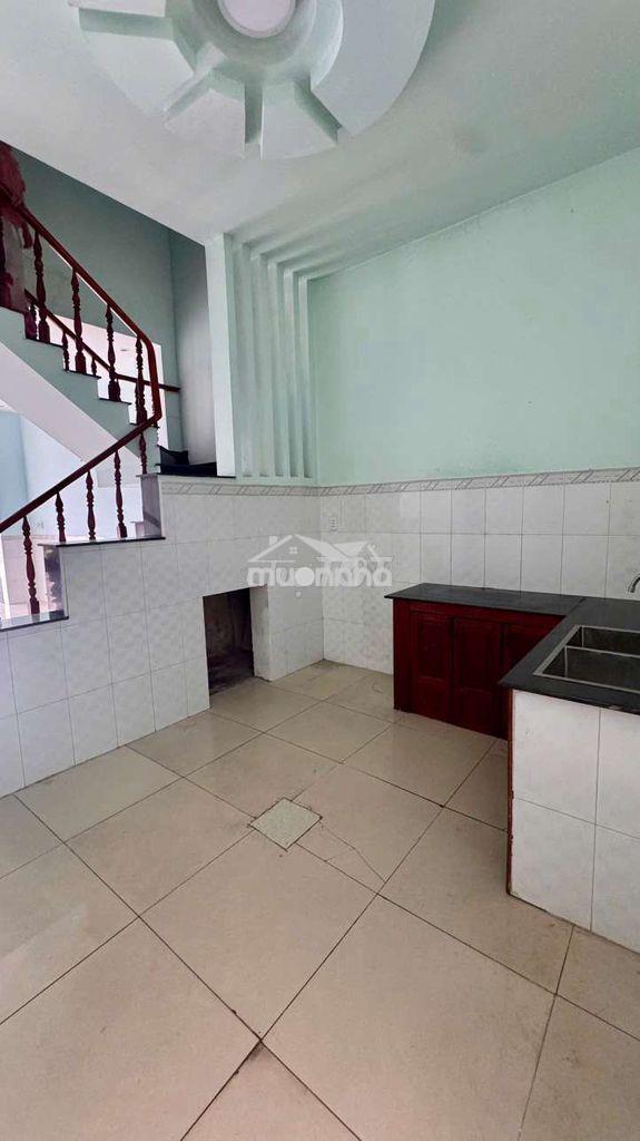 Cho thuê nhà gần bà điểm 5 dt 4*14-2pn -2wc, hẻm xe hơi tới nhà - 2