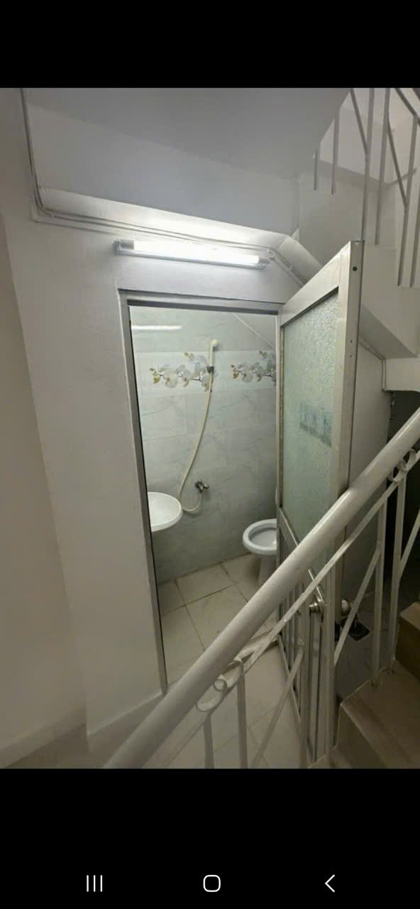 Bán nhà mặt tiền hẻm xe hơi 10m, nở hậu, đường lý chính thắng thông ra đường hai bà trưng, quận 3, 1 trệt 4 lầu - Ảnh 2