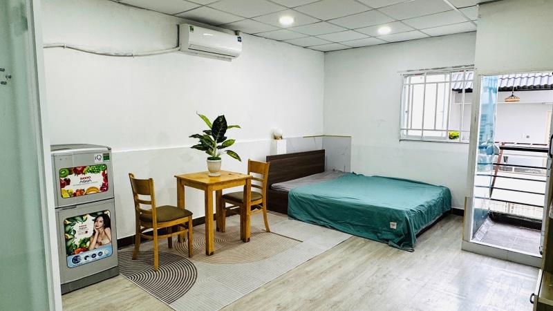 [Tân phú] phòng trọ studio có cửa sổ trời và ban công thoáng, nội thất cơ bản đầy đủ, rộng 40m2 - Ảnh 2