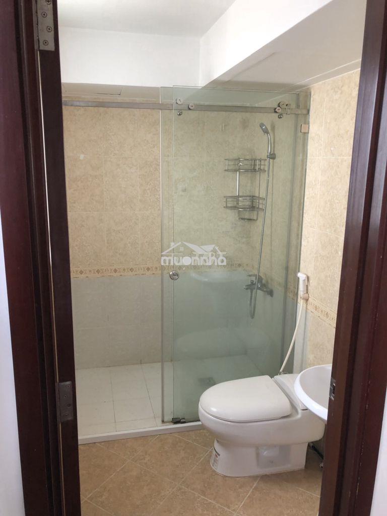 Cho thuê căn hộ hùng vương plaza quận 5  – (130m2 (3pn 2wc) - 20tr/th - 3