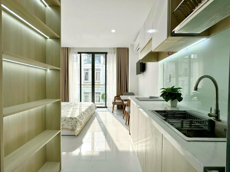 Cho thuê phòng ban công - full nội thất - ngay dương quảng hàm 