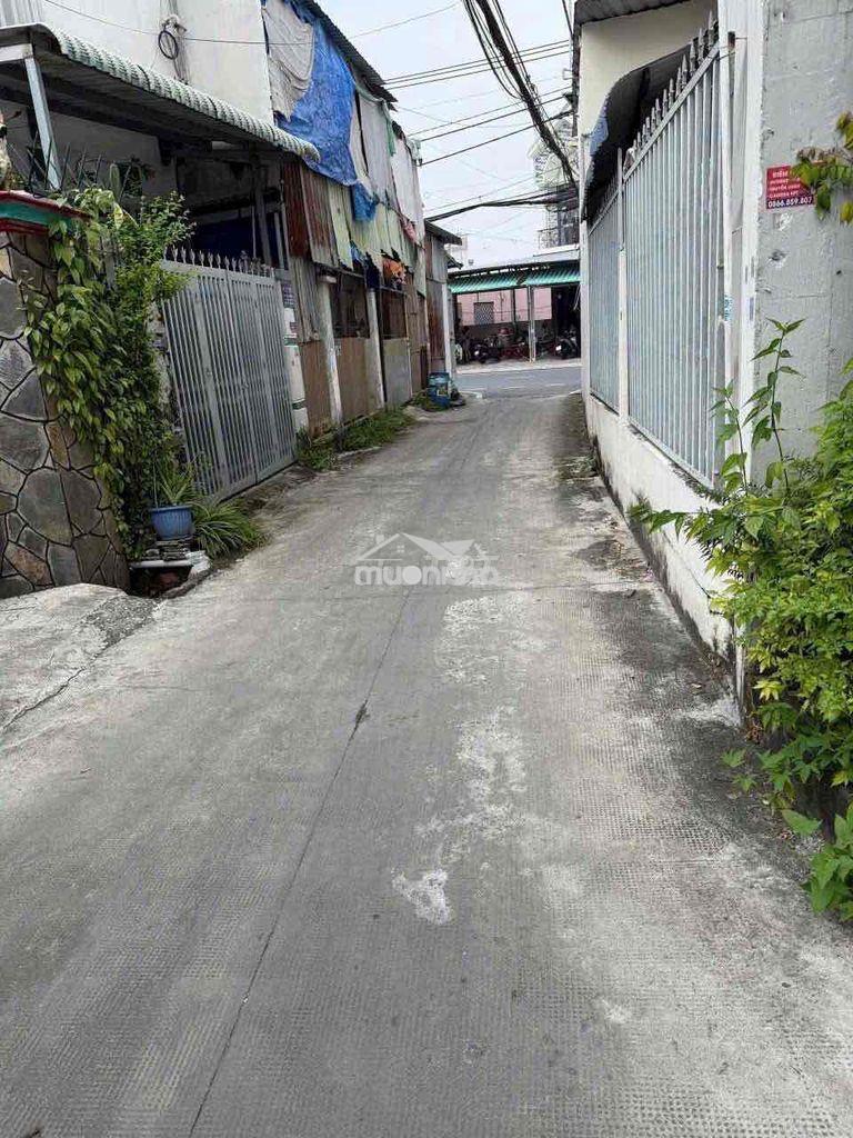 Cần bán nhà sổ hồng riêng. gần trường học lý thường kiệt. chợ thới tứ - 2