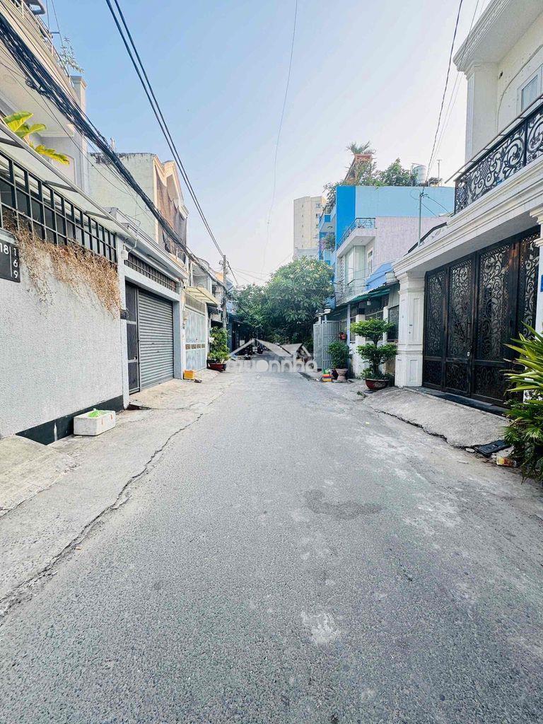 Nhà cạnh phúc yên 50 m3 ôto tránh 3 pn 5 tỷ