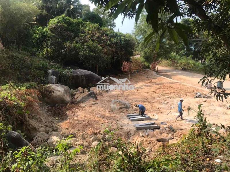 Đất mặt tiền đường lên đỉnh ma thiên lãnh ( hòn sơn)