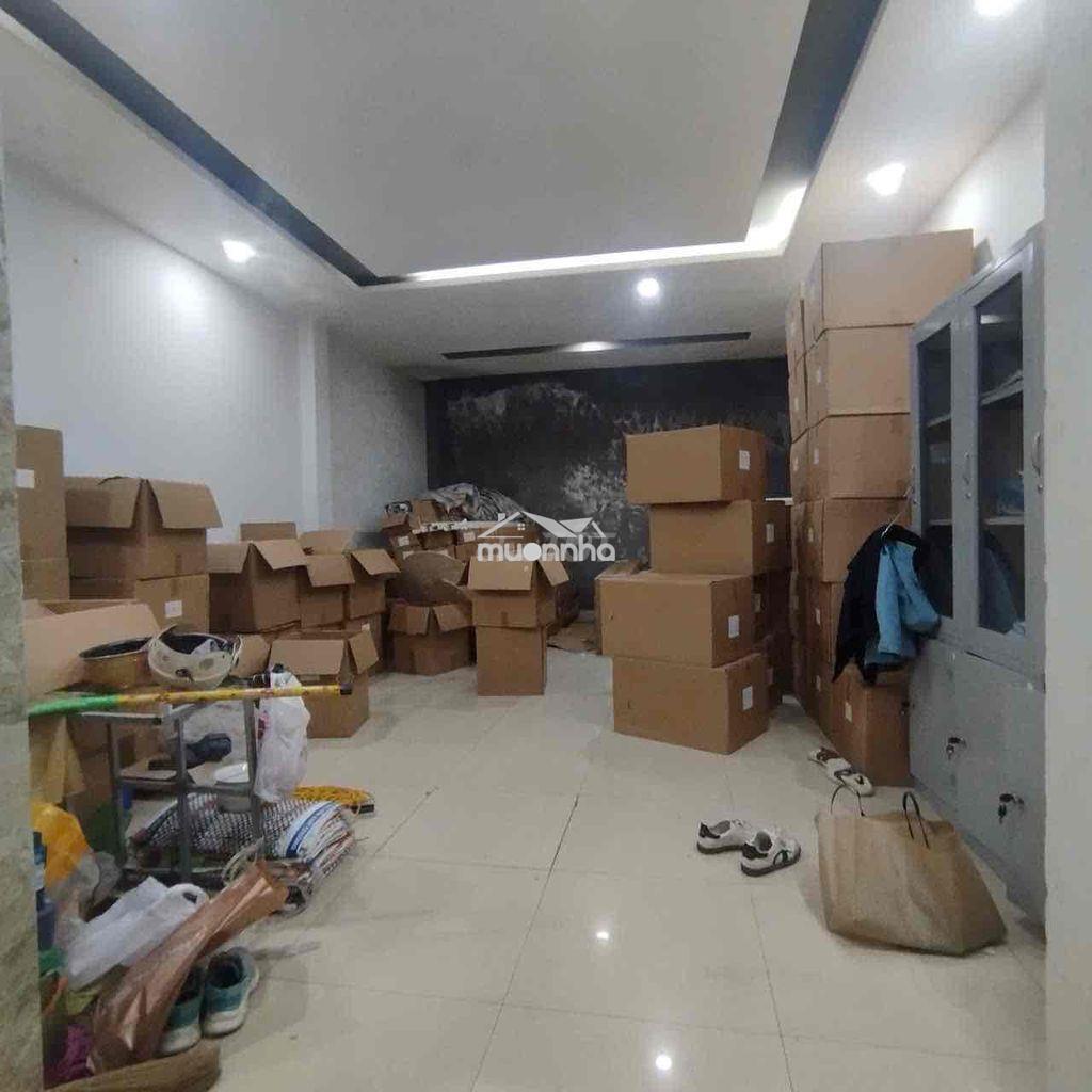 Cho thuê nhà nguyên căn phố miếu đầm vừa làm vp vừa làm kho 100mx2tâng - Ảnh 2