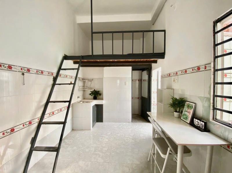 Trọ duplex có cửa sổ gần đại học công thương - đại học văn hiến ở được 2 - 3 người hỗ trợ dọn vào ở ngay 
